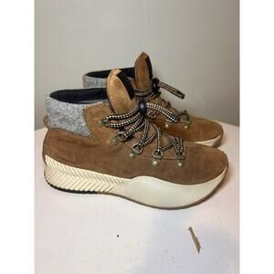SOREL Women’s Boots Sz 6 Out N About III Brown Suede